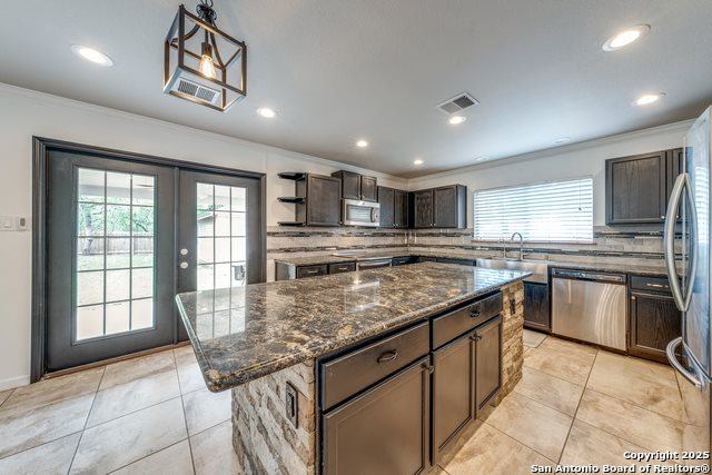 2303 Gold Holly, San Antonio, TX 78259