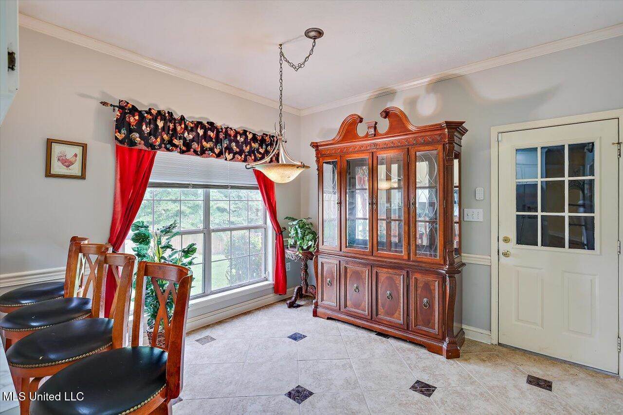 102 Parkview Lane, Brandon, MS 39047