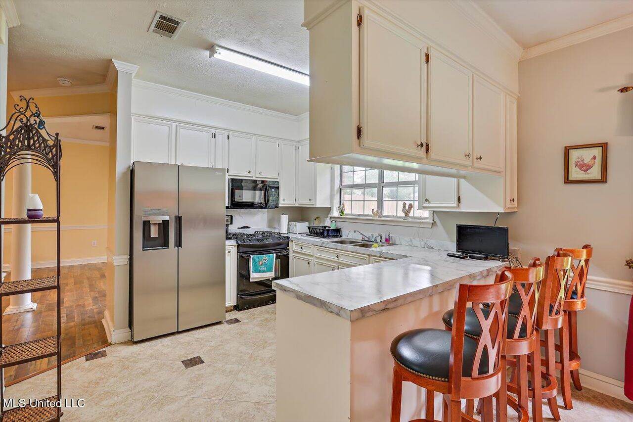 102 Parkview Lane, Brandon, MS 39047