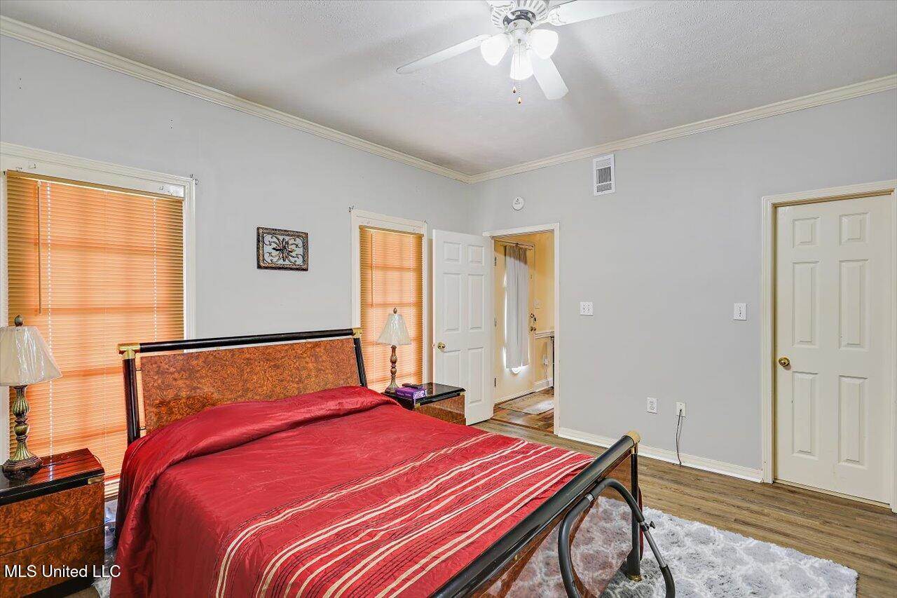 102 Parkview Lane, Brandon, MS 39047