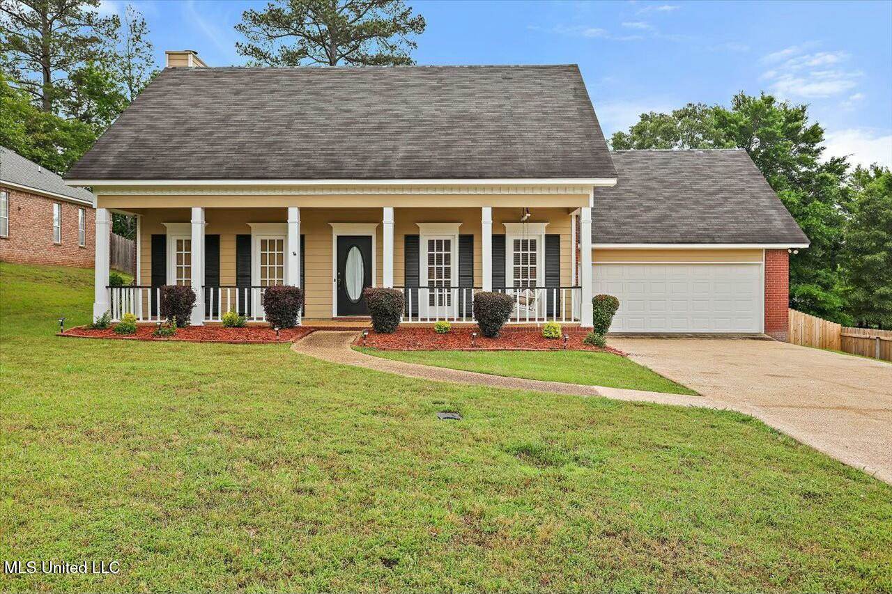 102 Parkview Lane, Brandon, MS 39047