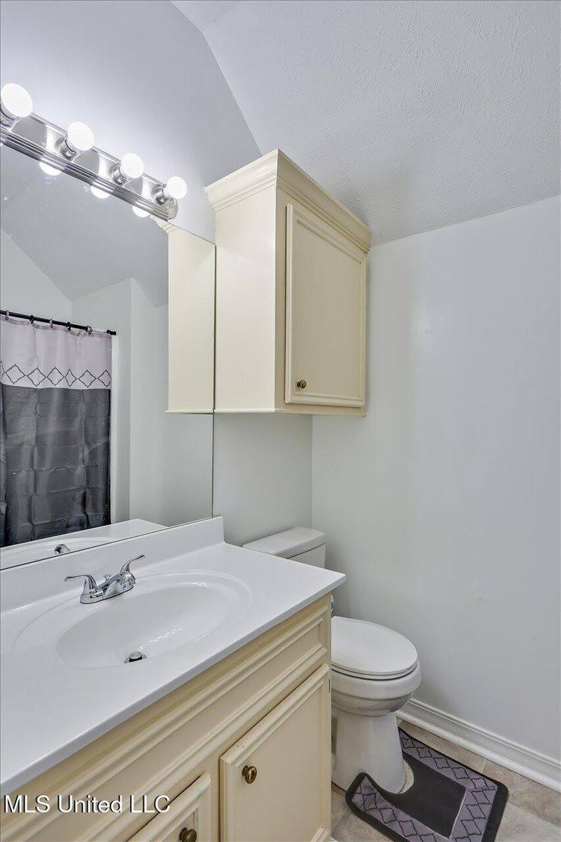 102 Parkview Lane, Brandon, MS 39047