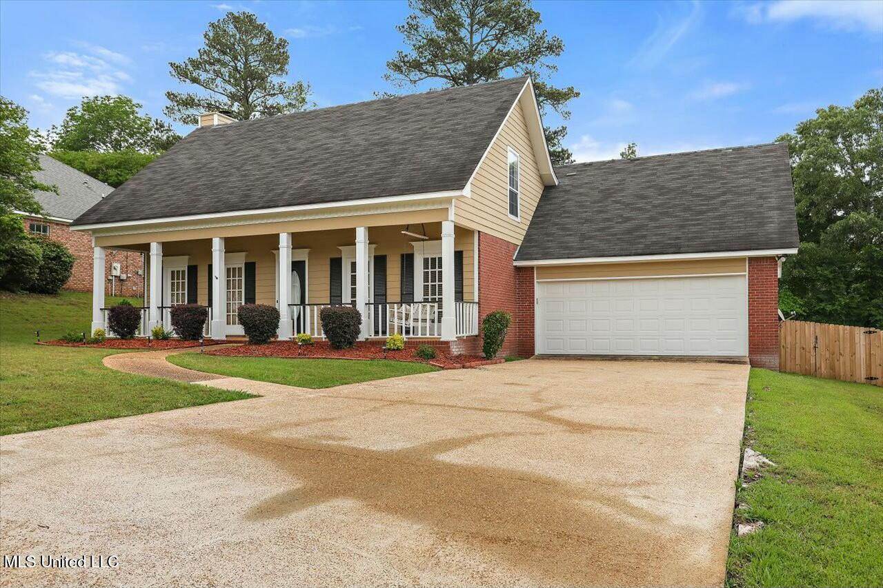 102 Parkview Lane, Brandon, MS 39047