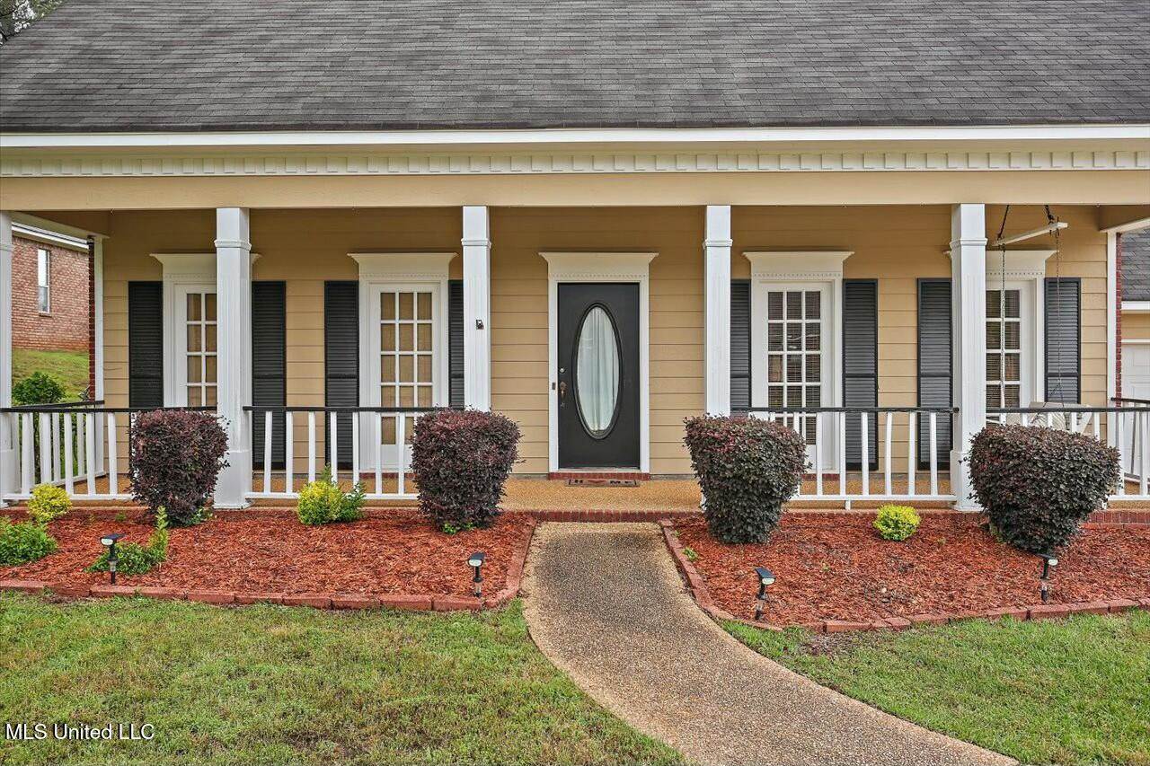 102 Parkview Lane, Brandon, MS 39047