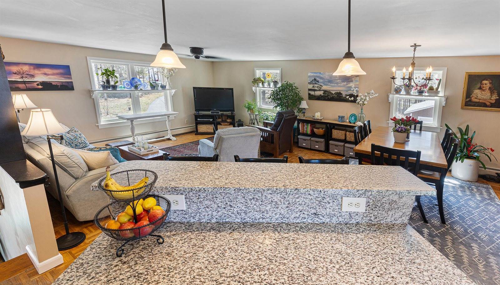 41 Leavitt Lane, Glenburn, ME 04401