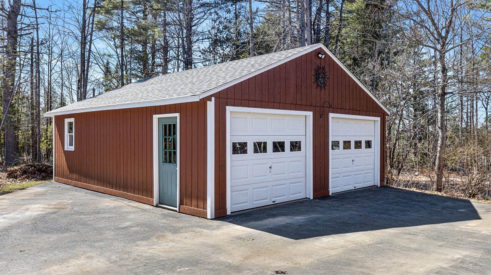 41 Leavitt Lane, Glenburn, ME 04401