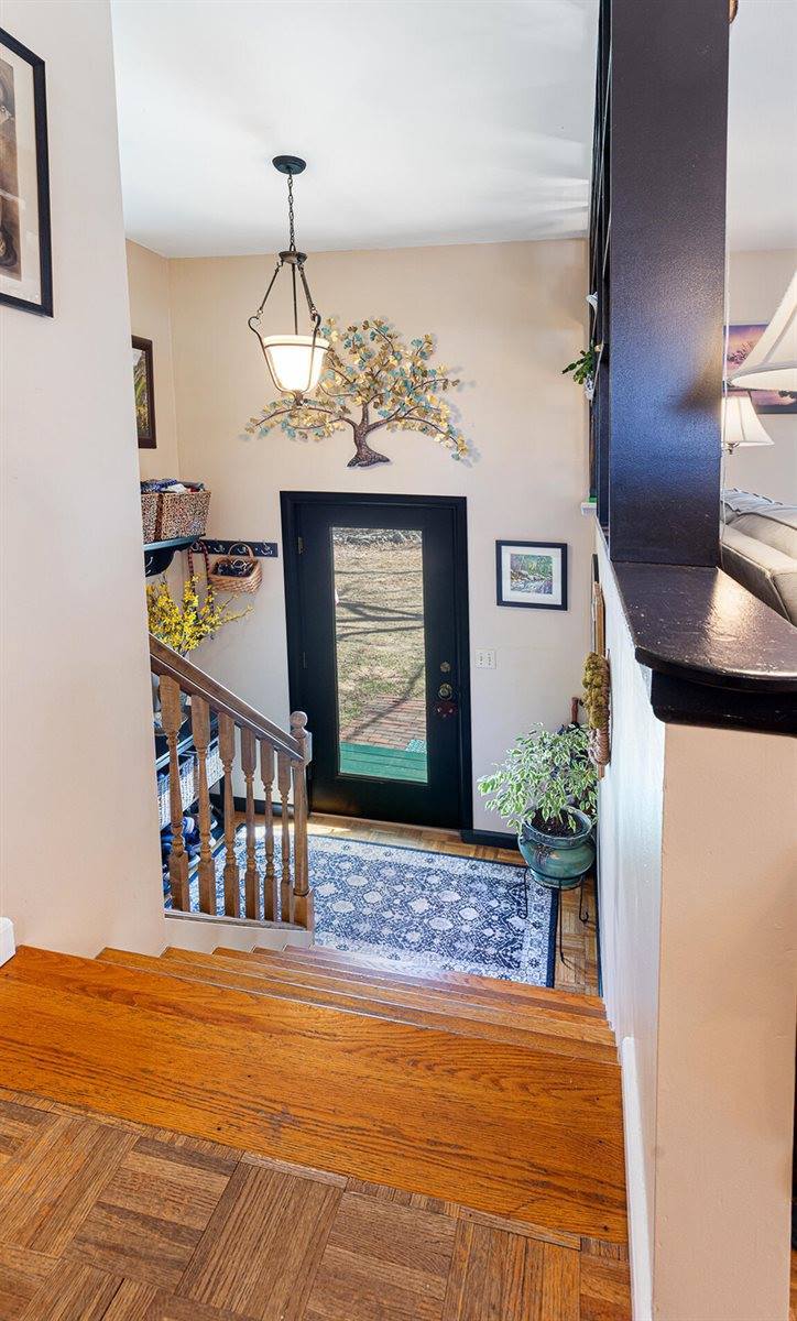 41 Leavitt Lane, Glenburn, ME 04401