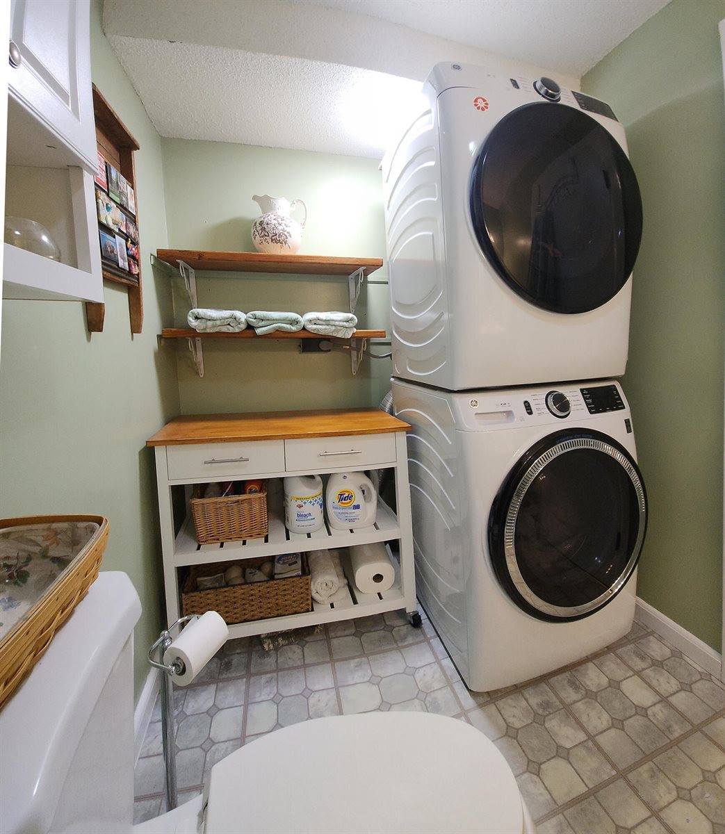 41 Leavitt Lane, Glenburn, ME 04401