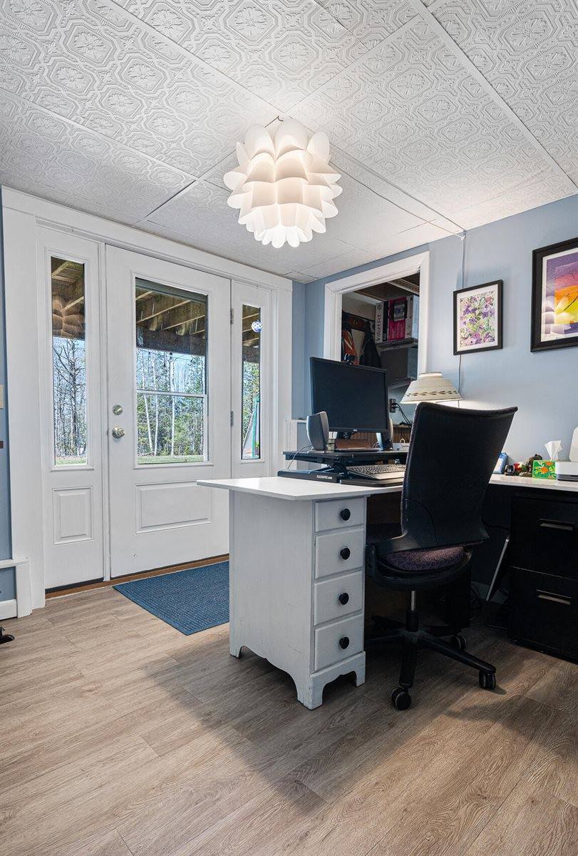 41 Leavitt Lane, Glenburn, ME 04401