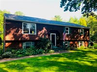 41 Leavitt Lane, Glenburn, ME 04401