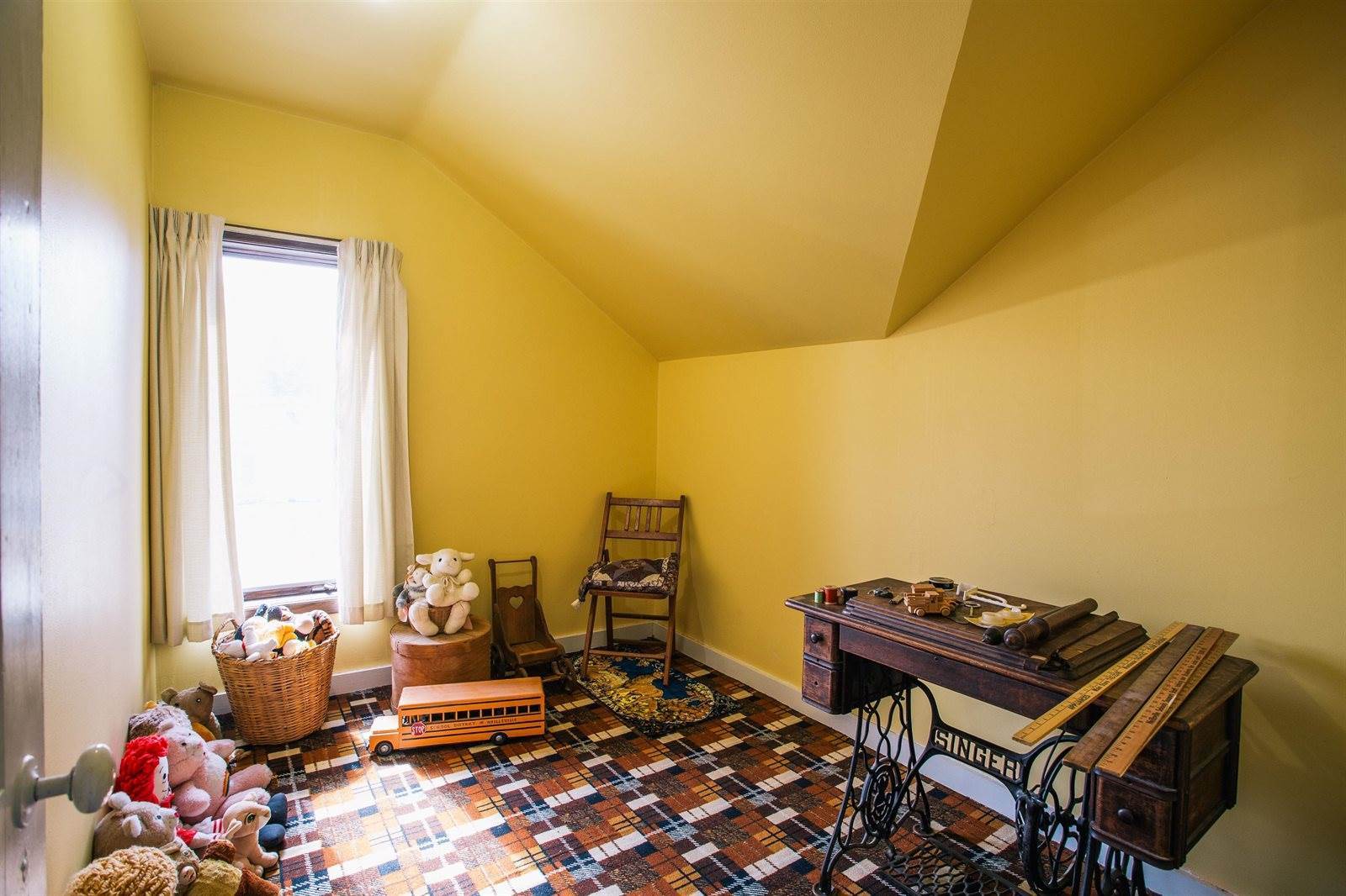 119 W 19th Street, Neillsville, WI 54456