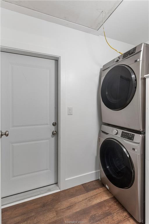 4008 Woodbriar Drive, Bryan, TX 77802