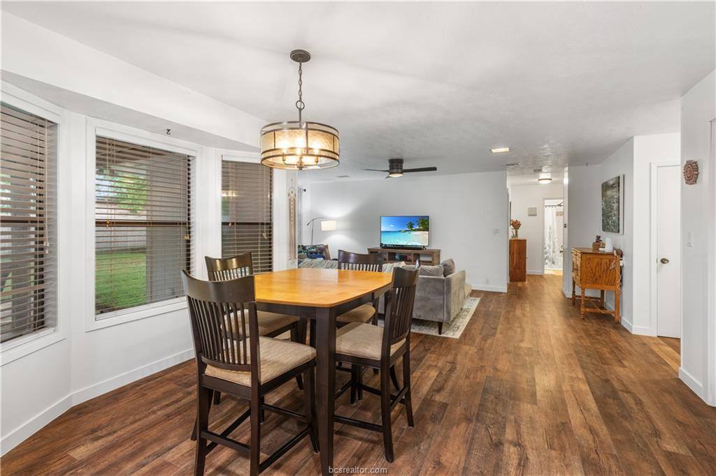 4008 Woodbriar Drive, Bryan, TX 77802