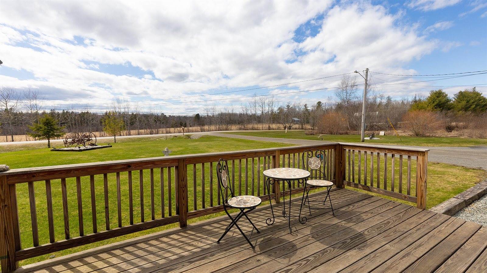 42 Tate Road, Corinth, ME 04427