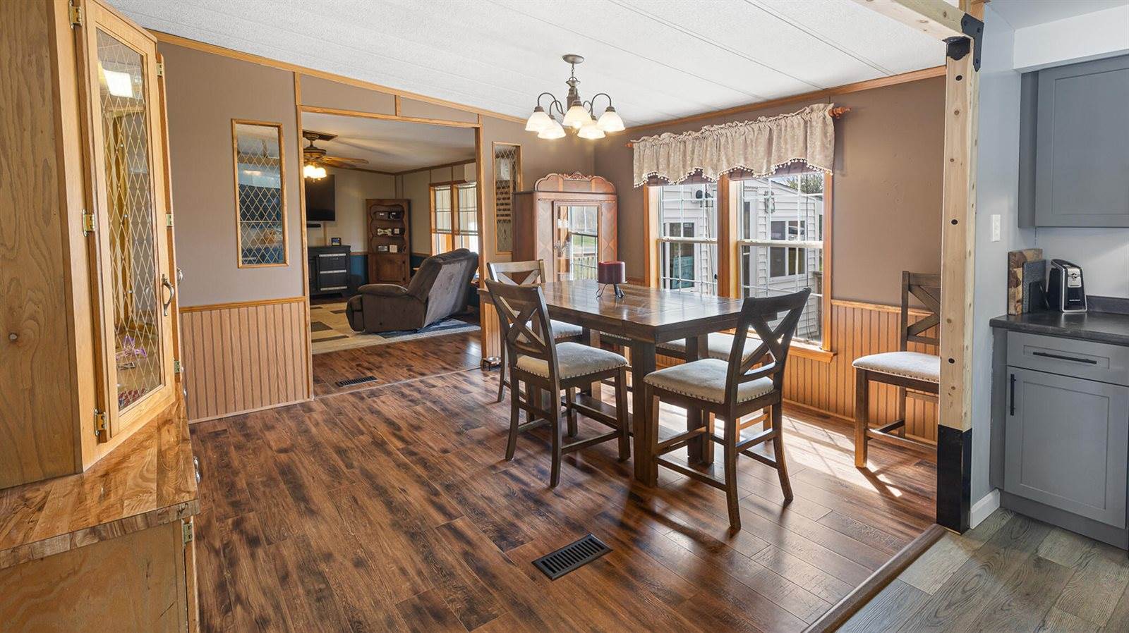 42 Tate Road, Corinth, ME 04427