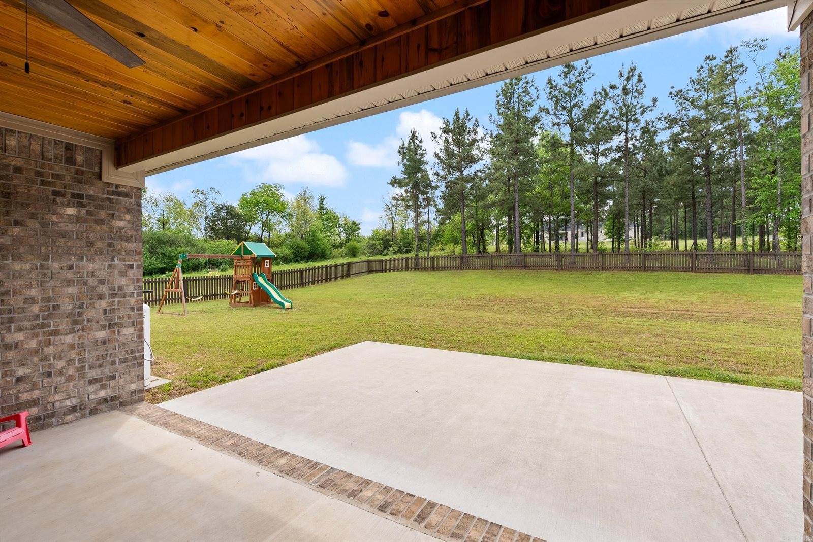 399 W Republican Road, Greenbrier, AR 72058