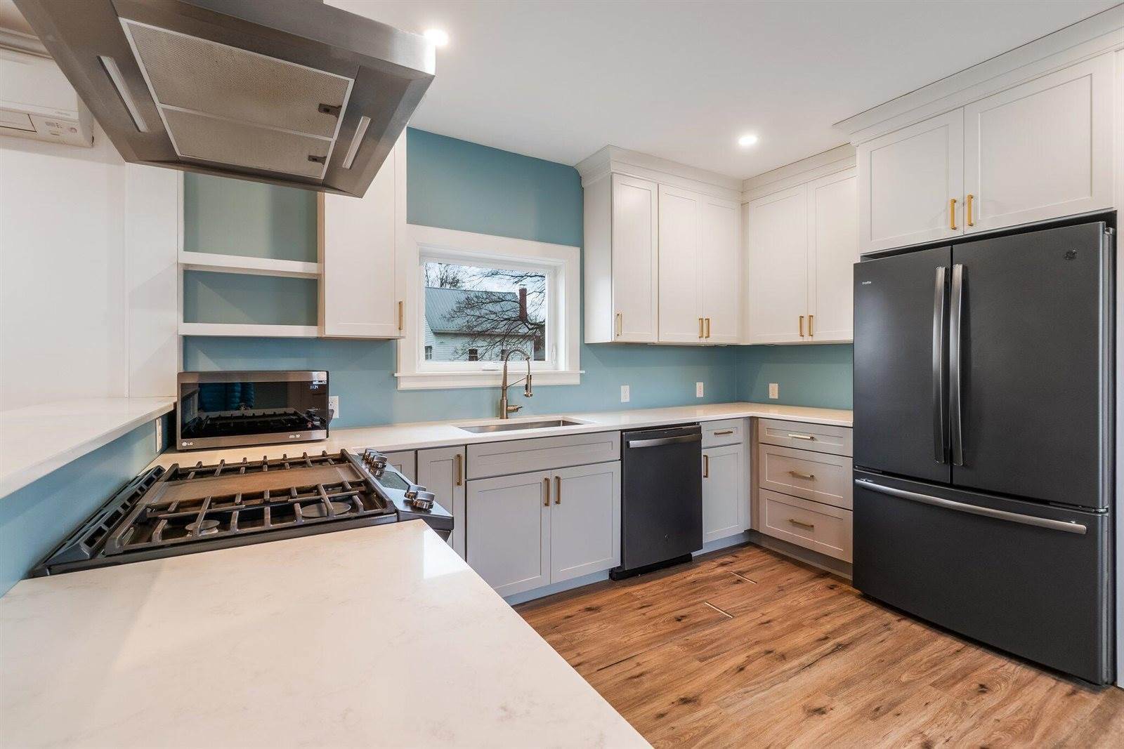 32 Webster Avenue, Bangor, ME 04401