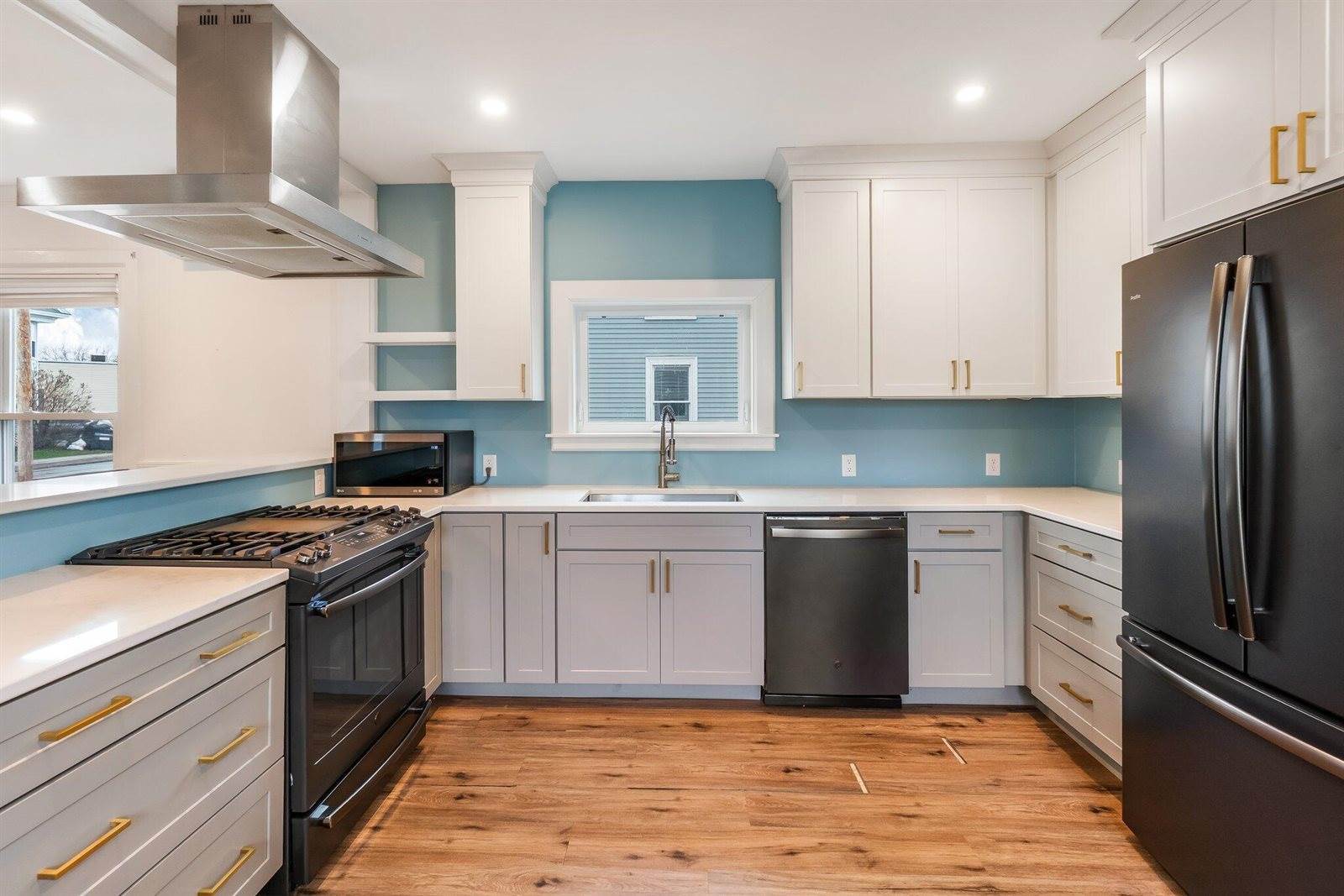 32 Webster Avenue, Bangor, ME 04401