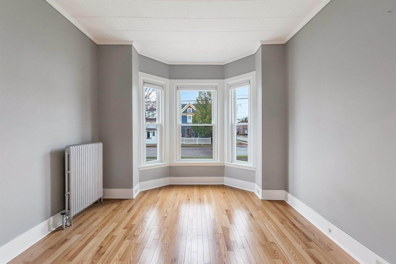 32 Webster Avenue, Bangor, ME 04401