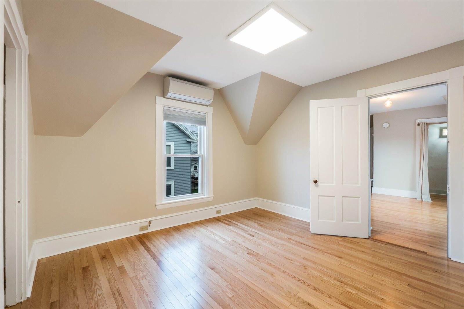 32 Webster Avenue, Bangor, ME 04401