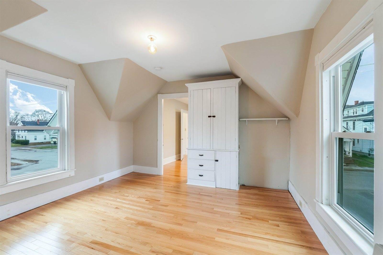 32 Webster Avenue, Bangor, ME 04401