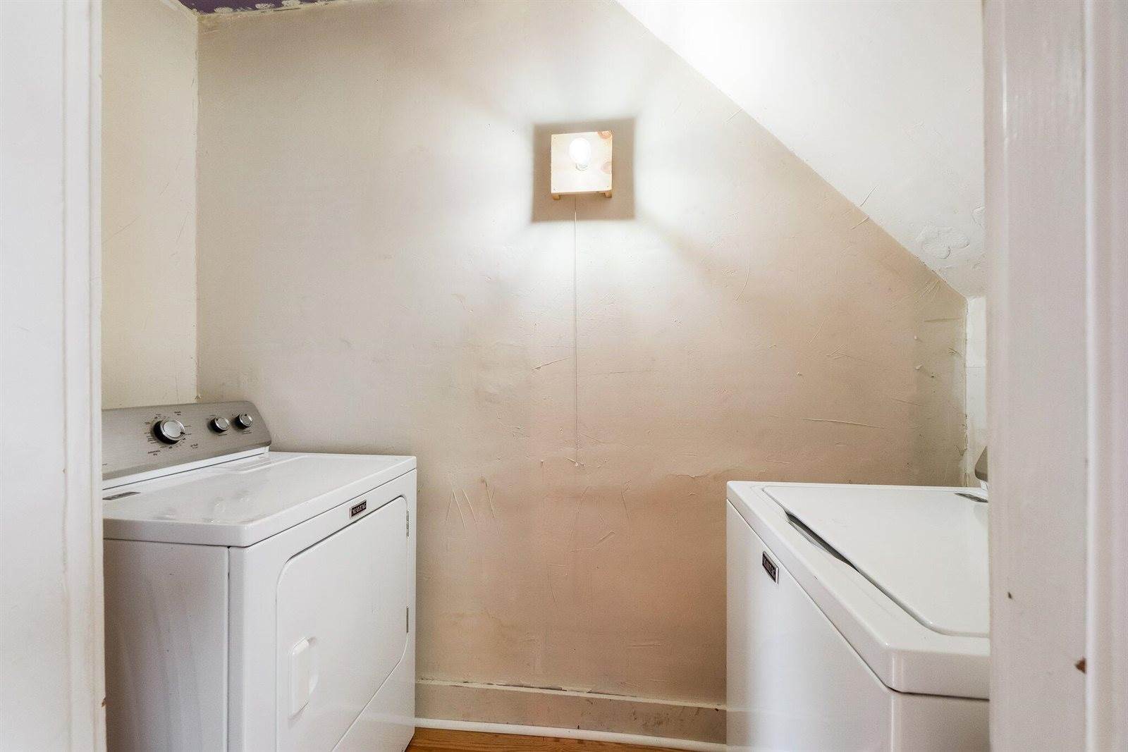 32 Webster Avenue, Bangor, ME 04401