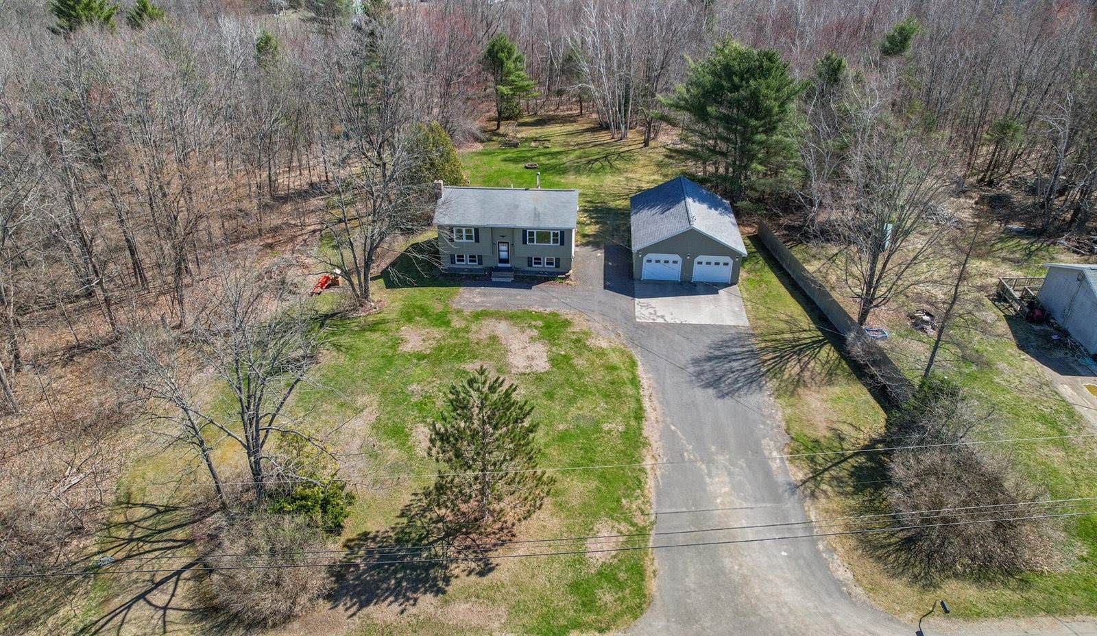 135 Williams Road, Newport, ME 04953