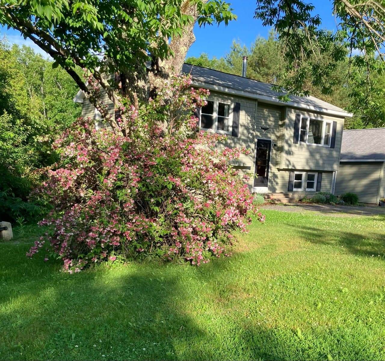 135 Williams Road, Newport, ME 04953