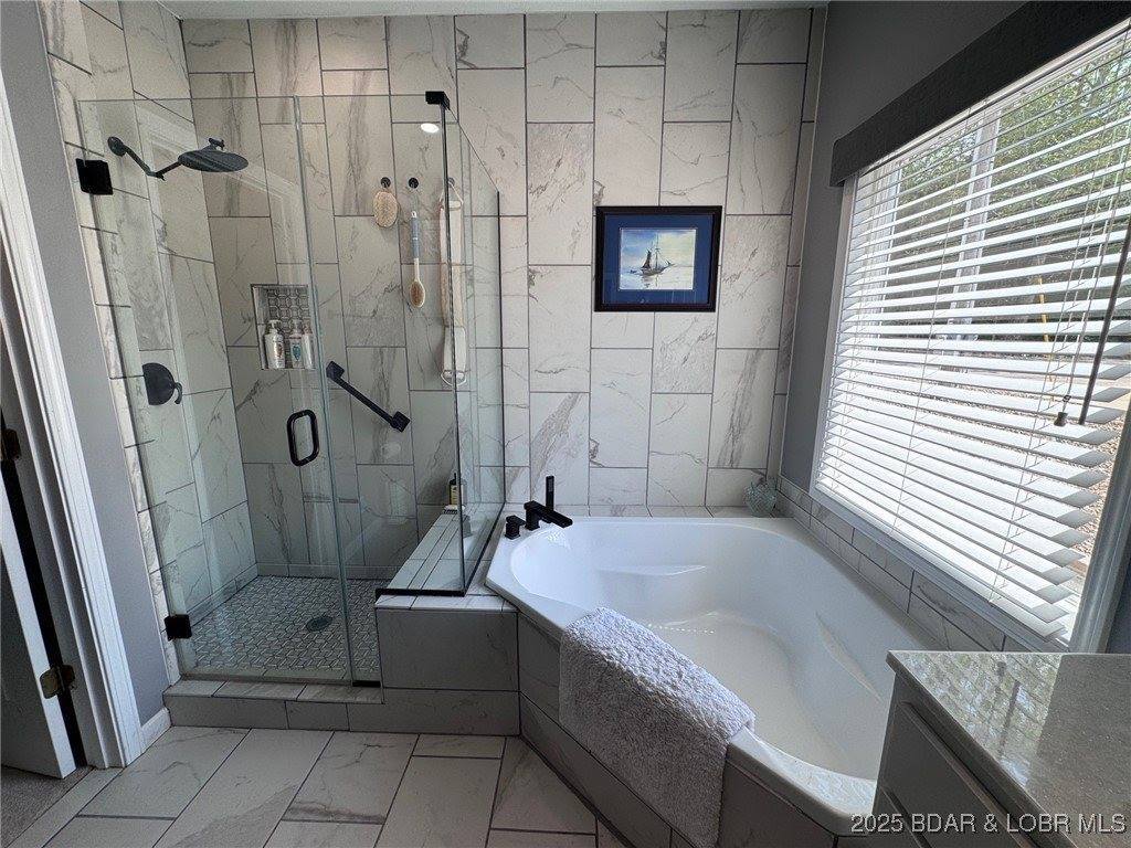 10 Blue Heron Court, Camdenton, MO 65020