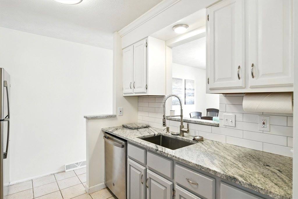 2205 Boston Rd, #J93, Wilbraham, MA 01095