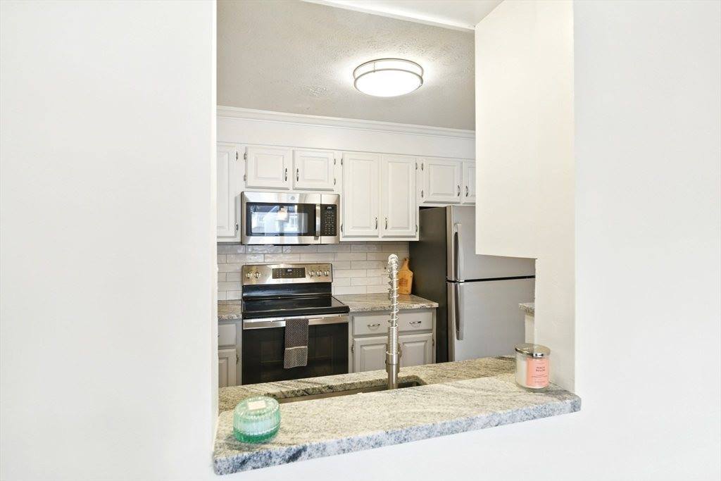 2205 Boston Rd, #J93, Wilbraham, MA 01095