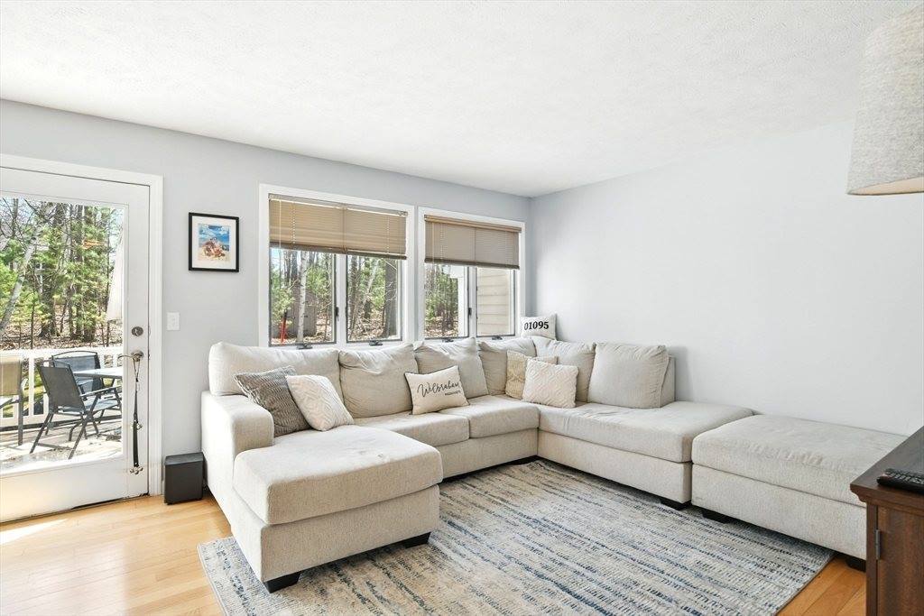 2205 Boston Rd, #J93, Wilbraham, MA 01095