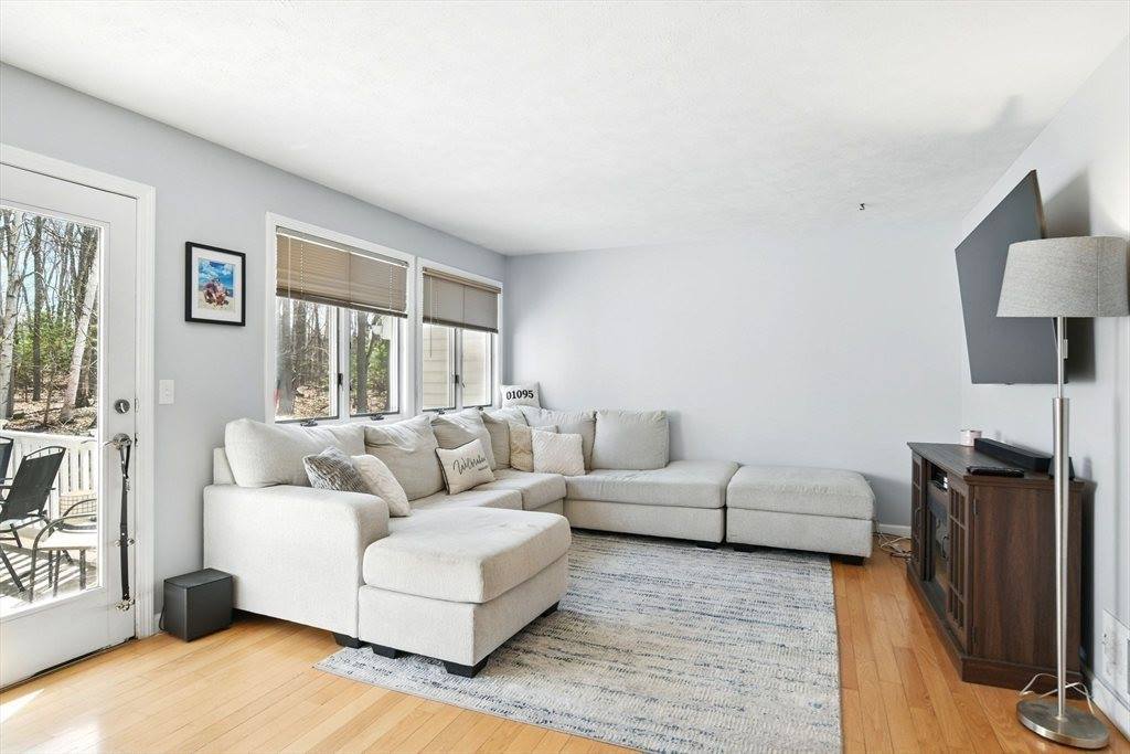 2205 Boston Rd, #J93, Wilbraham, MA 01095