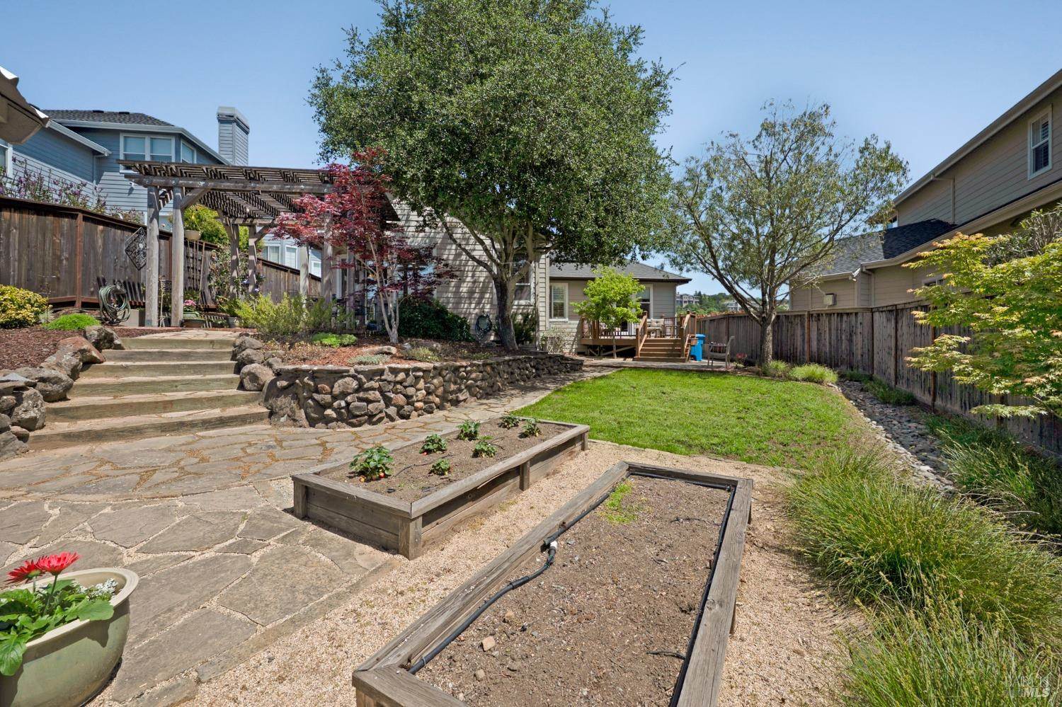 3559 Alturia Heights, Santa Rosa, CA 95403