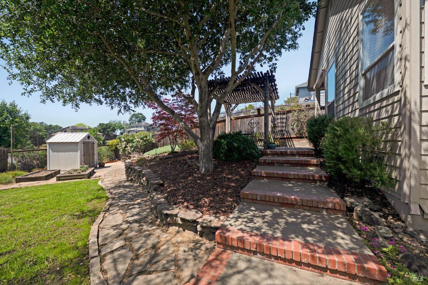 3559 Alturia Heights, Santa Rosa, CA 95403