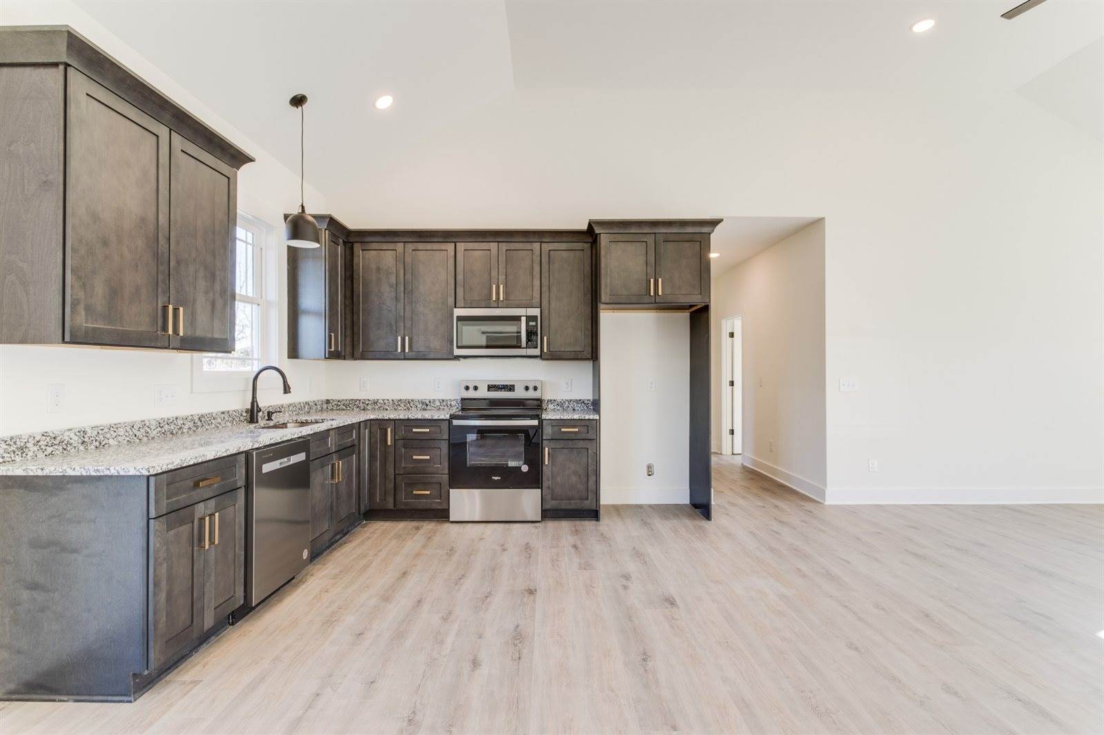 424 Willow Way, McMinnville, TN 37110