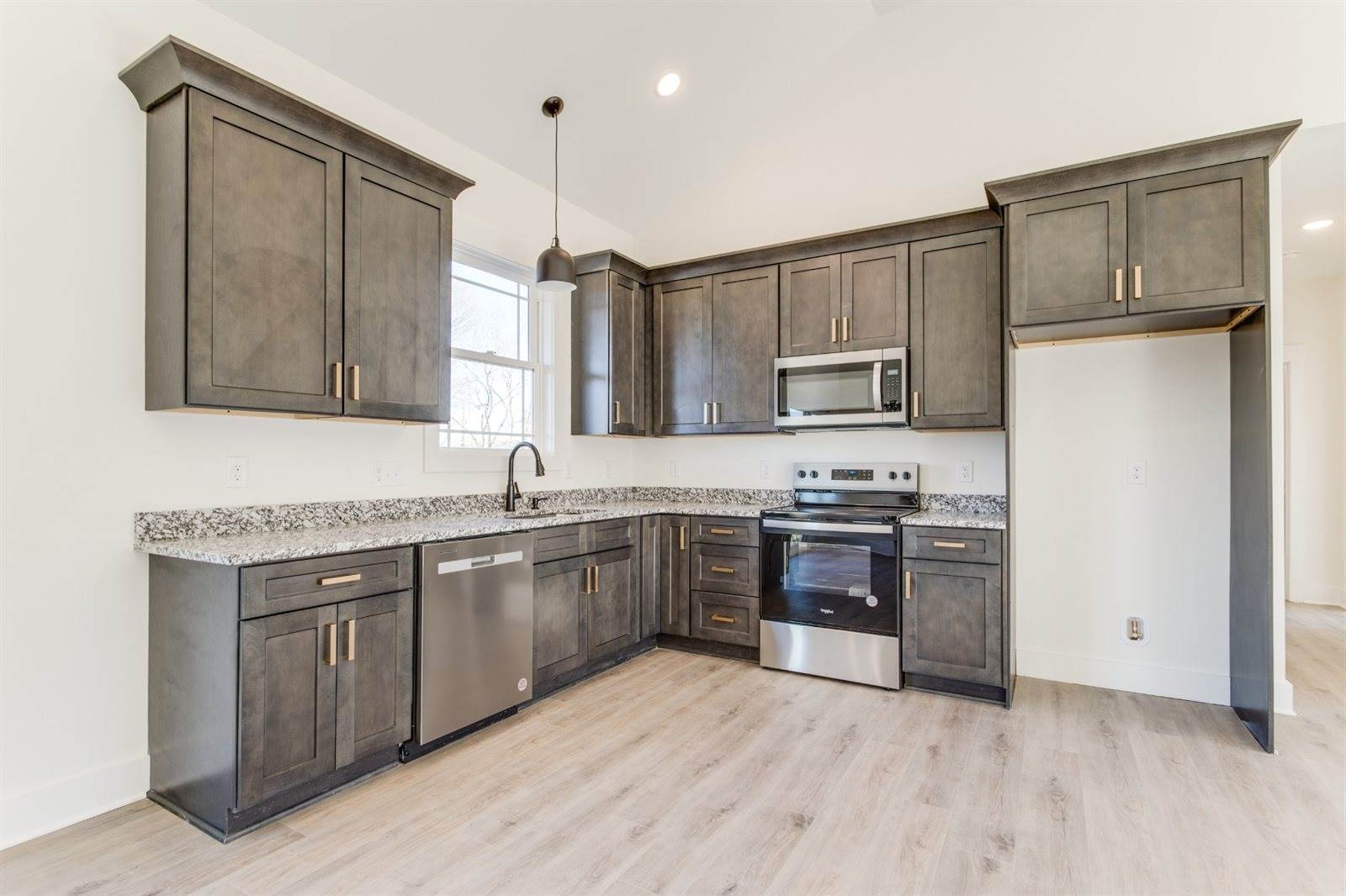 424 Willow Way, McMinnville, TN 37110