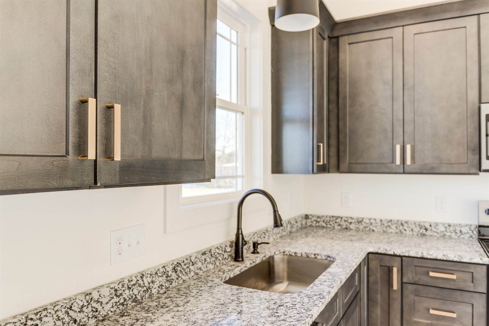 424 Willow Way, McMinnville, TN 37110