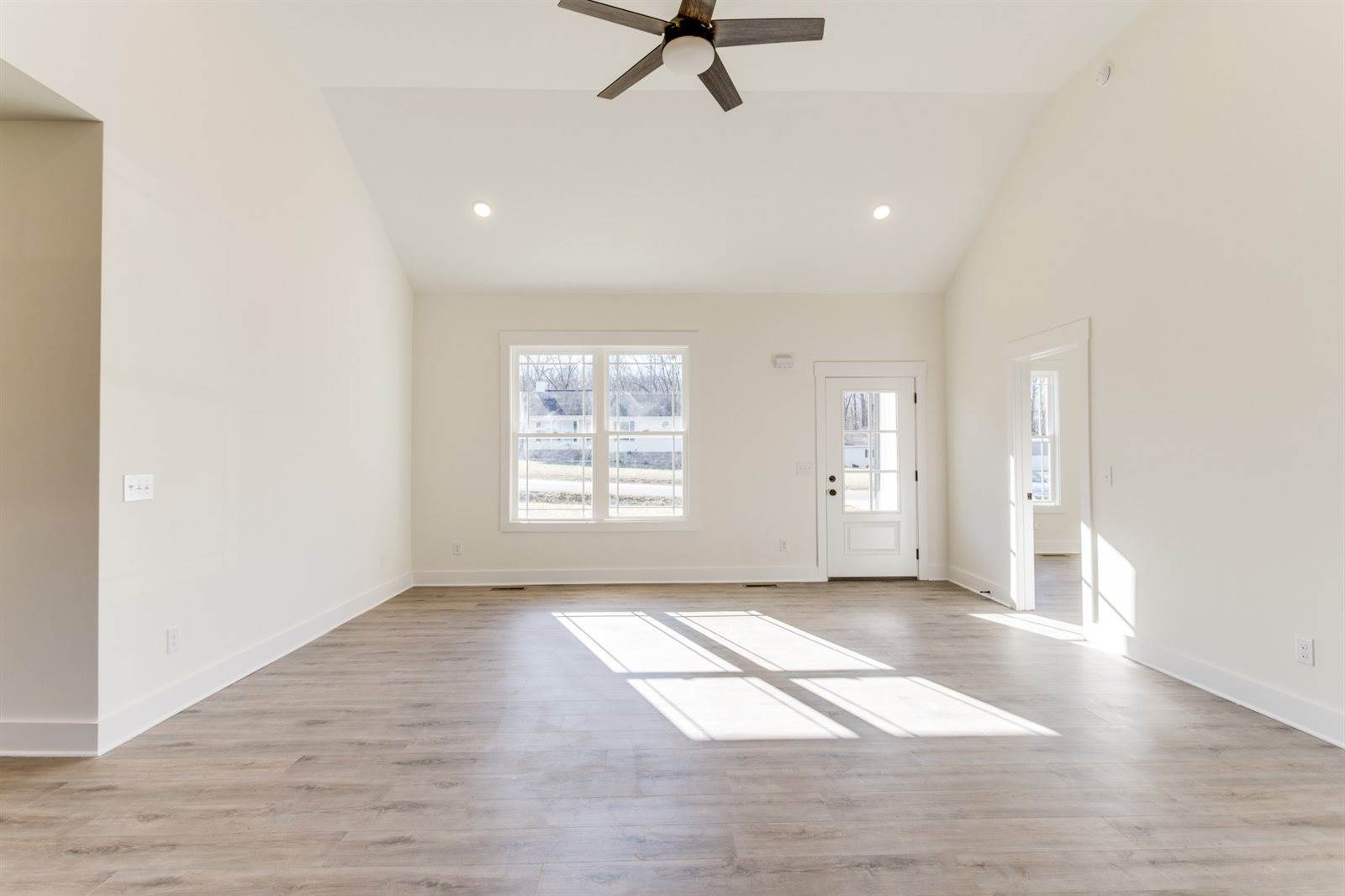 424 Willow Way, McMinnville, TN 37110