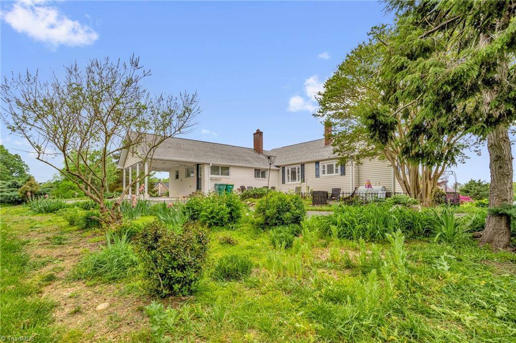 7861 Grapevine Road, Lewisville, NC 27023