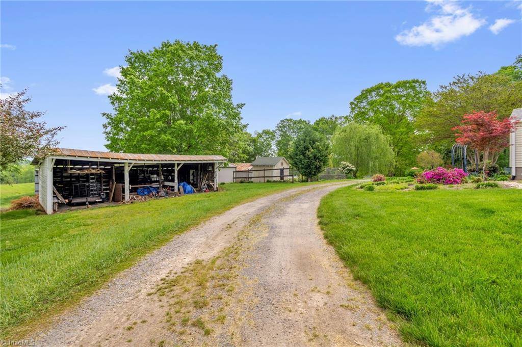 7861 Grapevine Road, Lewisville, NC 27023