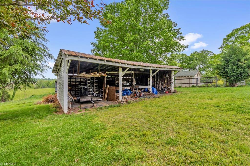 7861 Grapevine Road, Lewisville, NC 27023