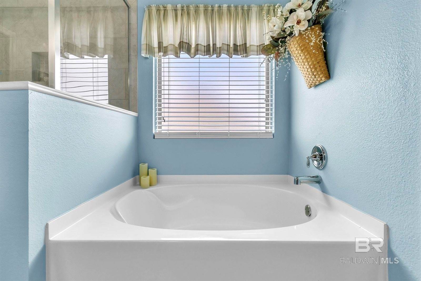 1934 Hogan Drive, Gulf Shores, AL 36542