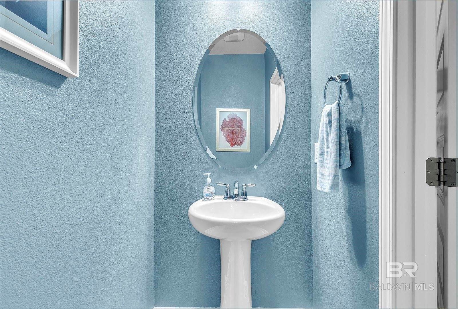 1934 Hogan Drive, Gulf Shores, AL 36542