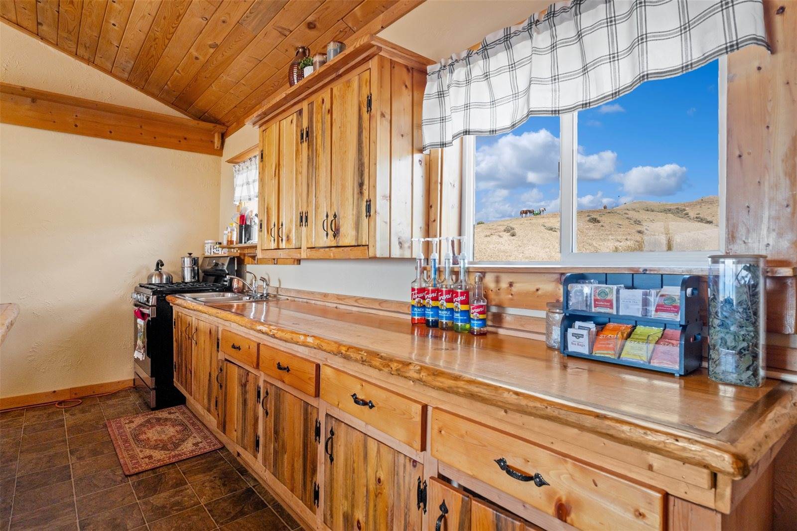 1300 Blue Sage Trail, Corvallis, MT 59828