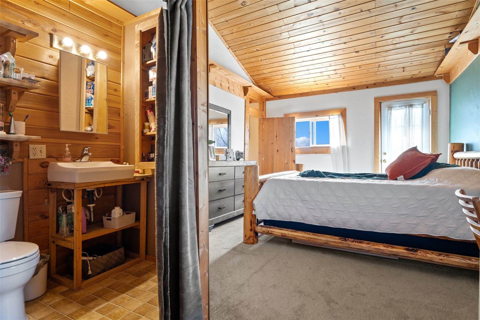 1300 Blue Sage Trail, Corvallis, MT 59828