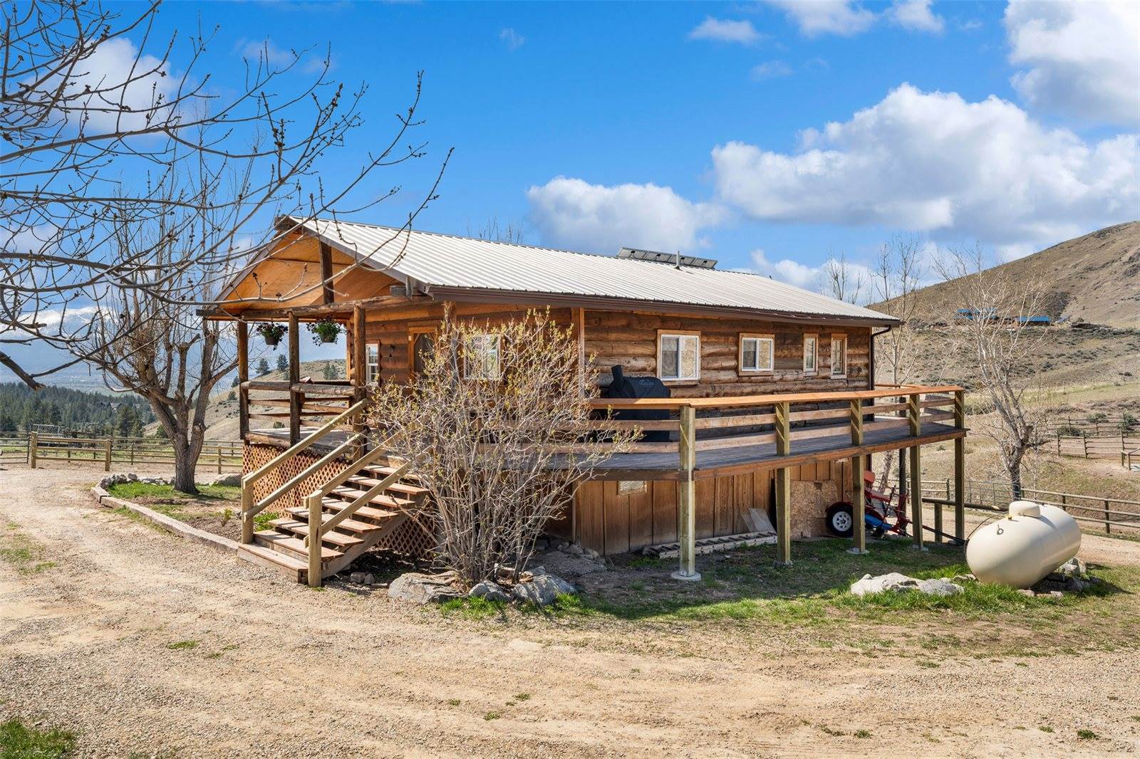 1300 Blue Sage Trail, Corvallis, MT 59828