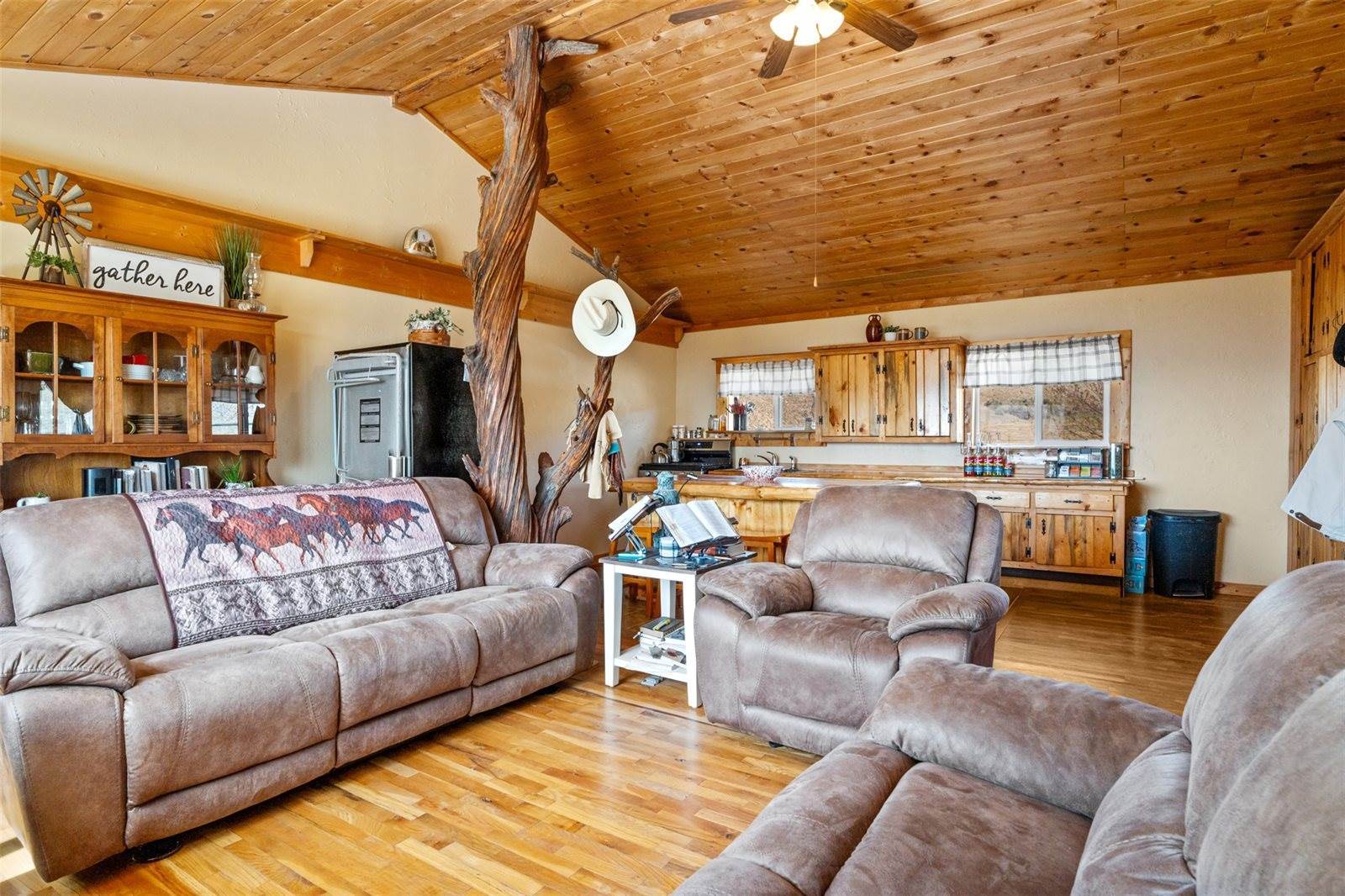 1300 Blue Sage Trail, Corvallis, MT 59828