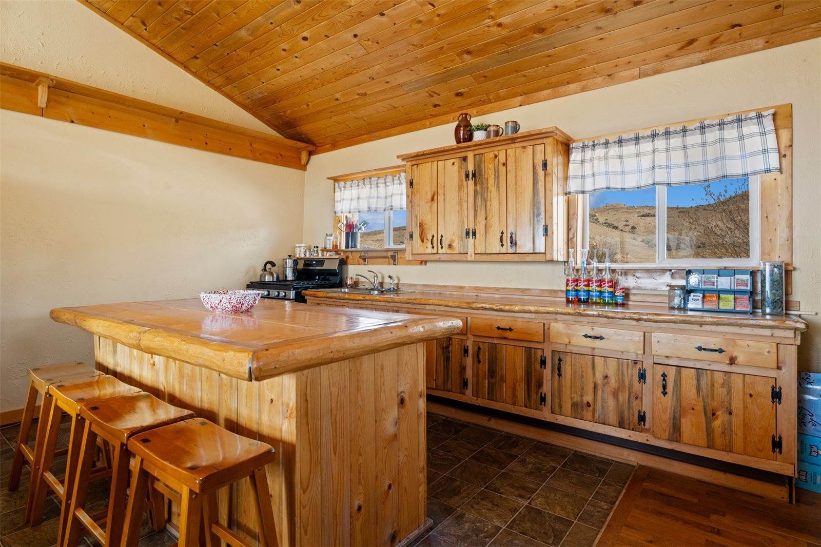 1300 Blue Sage Trail, Corvallis, MT 59828