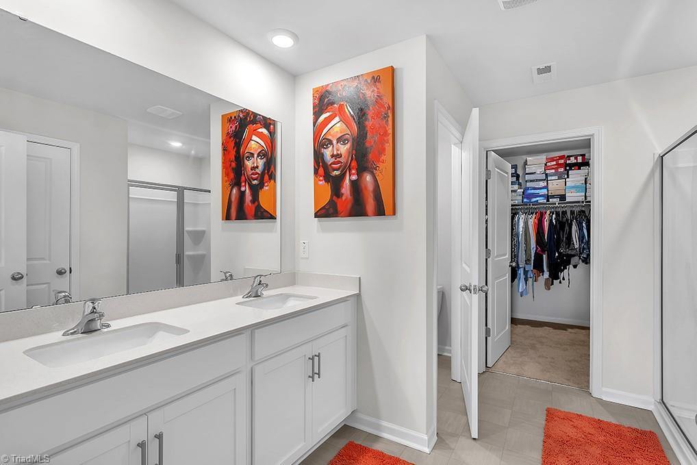 423 Rhett Avenue, Lexington, NC 27295